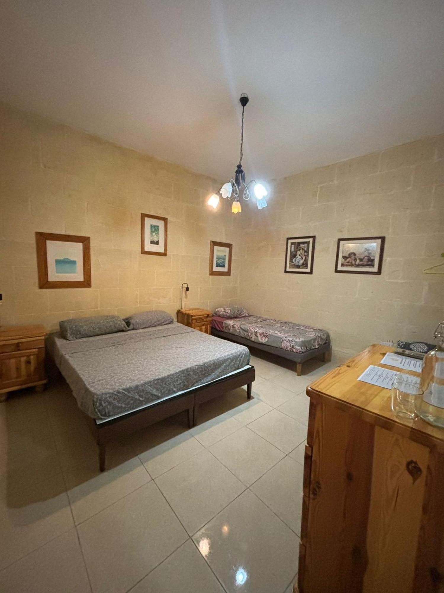 Bed and Breakfast Gozo Serenity Haven Sleeps 4, Private Bath & Healthy Breakfast Ghajn il-Kbira  Exterior foto